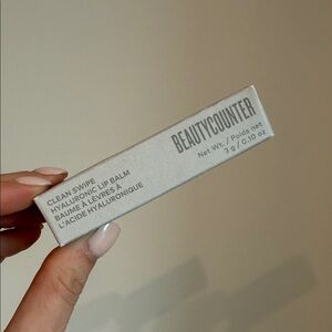 Beautycounter Clean Swipe Hyaluronic Lip Balm - Color PINCH